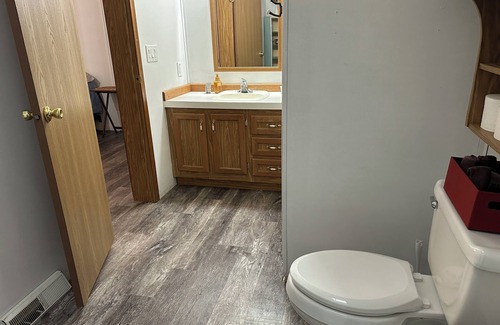 Inavale Casa | Charming 3-bdrm house with AC & WiFi in Northbranch Kansas, Northcentral Kansas