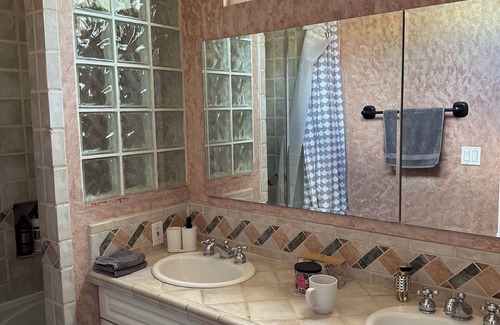 North Hollywood Casa | Charming 3-Bed, 2-Bath House in North Hollywood