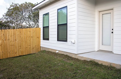 Youngsville Casa | Charming 3-bed 2-bath 1 story townhome 1 mi from Sports Complex in Youngsville
