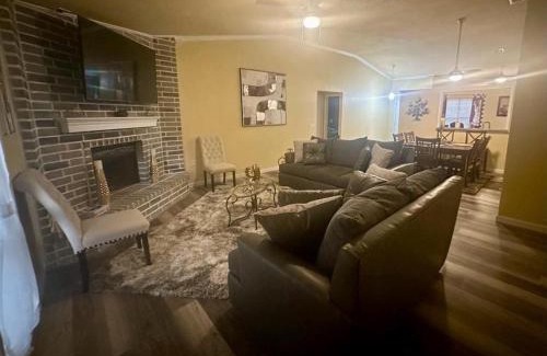 Converse Casa | Charming 3 Bed 2 Bath home in NE San Antonio