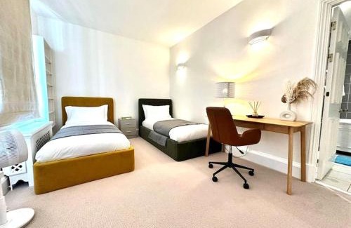 Chelsea Harbour Apartamento | Charming 3 Bed Luxury Flat in Central London