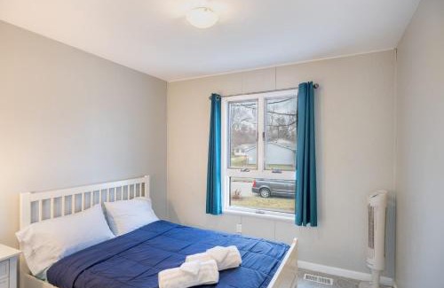 Romulus Casa | Charming 3-Bed Stay Airport 10 Min Pets OK