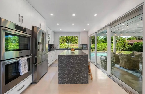 Island Estates Casa | Charming 3-bedroom house in amazing Lake Worth Beach with WiFi, AC, private pool