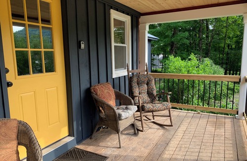 Livingston Manor Casa | Charming 3-bedroom house with HUGE yard in Livingston Manor