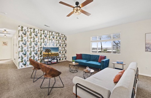 Twentynine Palms Casa | Charming 3-bed, Hot Tub 5 mins to Joshua Tree NP