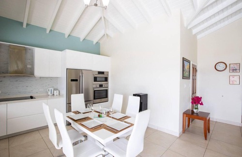 Lowlands Villa | Charming 3-bed Villa in Maho