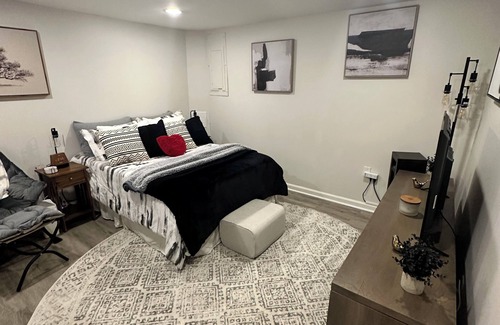Peppermill Village Casa | Charming 3-bedroom house with WiFi and AC in cool Capitol Heights