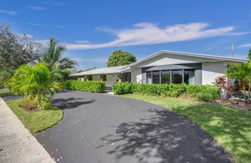 Imperial Point Villa | Charming 3-bedroom villa with AC and WiFi in nice Fort Lauderdale POOL HEATED