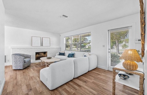 Southside Casa | Charming 3-bedroom house in wonderful West Palm Beach with WiFi & new A/C.