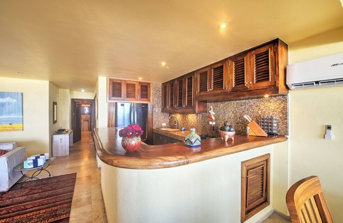 Zona sur Condominio | Charming 3-bedroom condo in lovely Puerto Vallarta with Beach Access