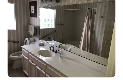 Del Mar Cabaña | Charming 3-bedroom cottage in terrific Corpus Christi with WiFi