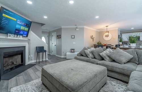 Lithia Springs Casa | Charming 3-bedroom house with AC, WiFi in terrific Lithia Springs
