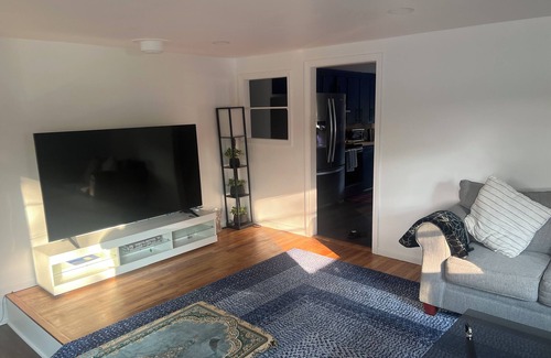 South Portland Apartamento | Charming 3-bedroom apartment in South Portland, close to downtown.