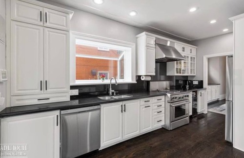 Grosse Pointe Casa | Charming 3-bedroom 3.5 bath house in desirable Grosse Pointe, MI