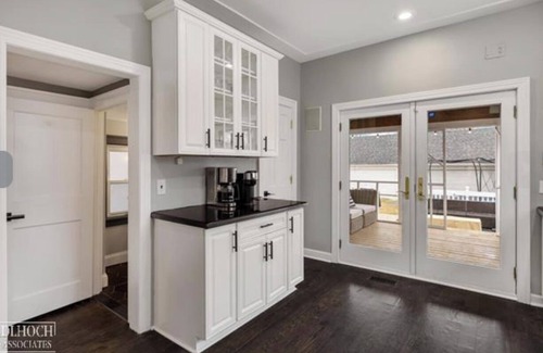 Grosse Pointe Casa | Charming 3-bedroom 3.5 bath house in desirable Grosse Pointe, MI