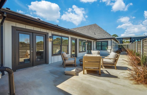 Hickory Creek Casa | Charming 3-bedroom home in Hickory Creek