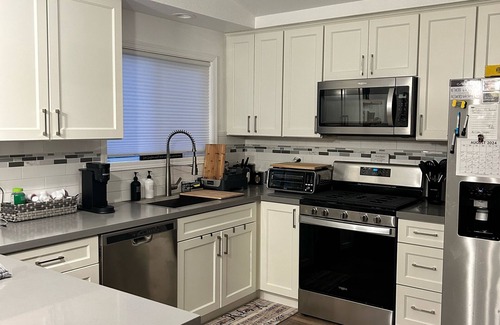 McKinleyville Casa | Charming 3-bedroom house in McKinleyville with fitness room-Near beach & Airport