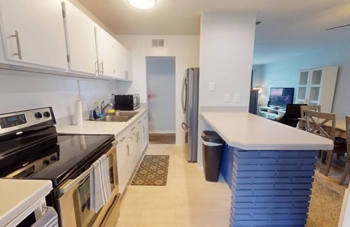 South Daytona Casa | Charming 3-bedroom house with WiFi and AC in sunny South Daytona
