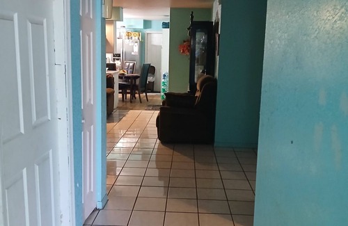 St. Petersburg - Clearwater Casa | Charming 3-bedroom house in delightful St. Petersburg with AC