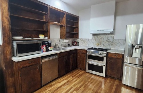 Wichita Falls Casa | Charming 3-bedroom house with fitness equipment in an established neighborhood.