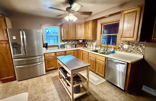 Tomahawk Casa | Charming 3-bedroom, 1-bathroom home nestled in the desirable Nokomis area.