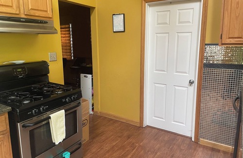 Wildwood Casa | Charming 3 bedroom 1 bath house located 15 min away from Oakmont Country Club.
