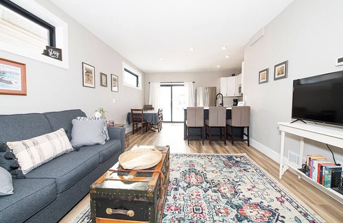 Winona Casa | Charming 3-bedroom, 2 bathroom house with outdoor space in Winona