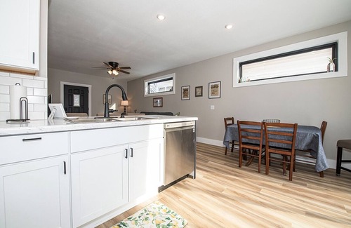 Winona Casa | Charming 3-bedroom, 2 bathroom house with outdoor space in Winona