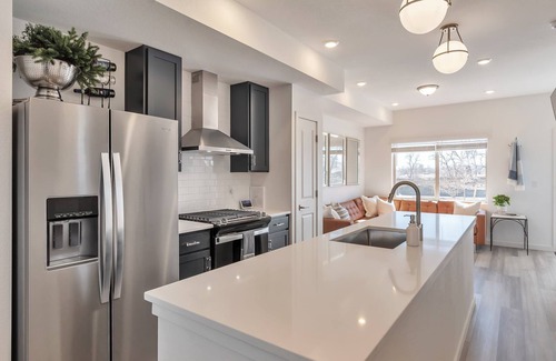 Arvada Casa | Charming 3-bedroom, 4 Bath Townhome in Arvada, CO