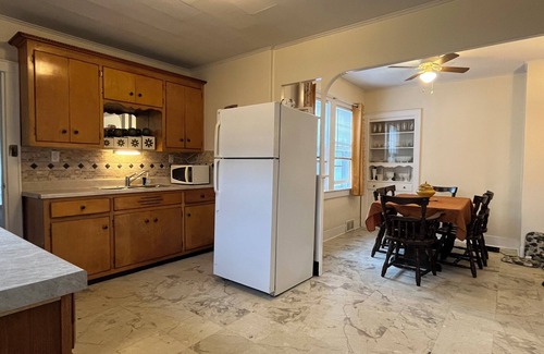 Wall Casa | Charming 3-bedroom 5-bed house with AC and WiFi in pleasant Belmar
