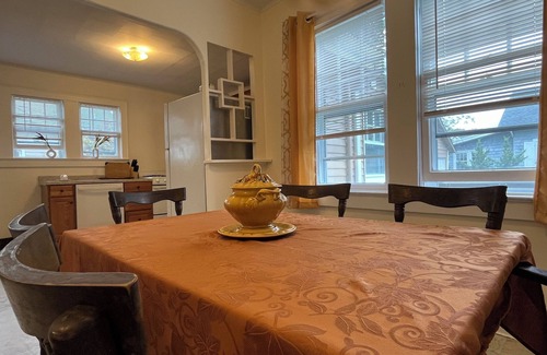 Wall Casa | Charming 3-bedroom 5-bed house with AC and WiFi in pleasant Belmar
