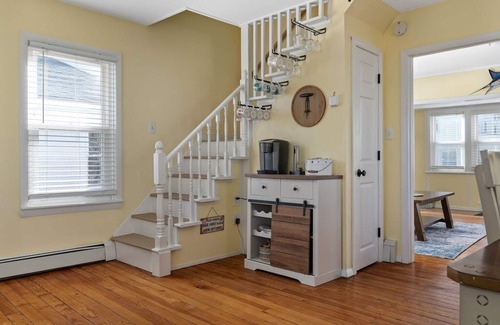 Portsmouth Cabaña | Charming 3 Bedroom Beach Cottage near Newport RI!