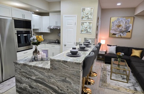 Dacula Casa | Charming 3-bedroom basement unit in lovely Dacula with AC.