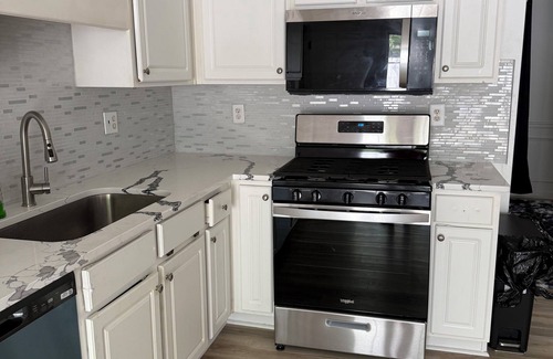 Buford Casa | Charming 3-bedroom building with WiFi, AC in brilliant Buford