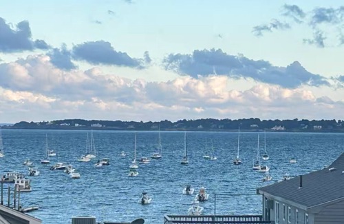 Swampscott Condominio | Charming 3-bedroom condo with WiFi, AC in fabulous Swampscott