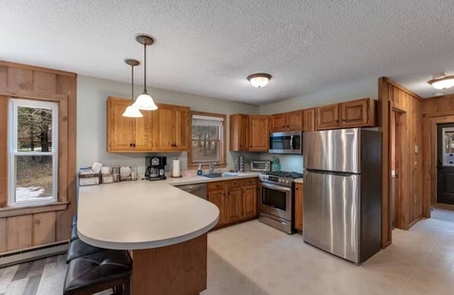 Wilmington Cabina | Charming 3-bedroom cabin w/ fire place