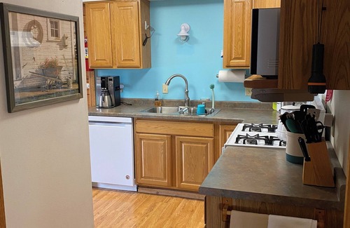 Warrens Cabina | Charming 3-bedroom cabin in Warrens with WiFi. Close to ATV access point.