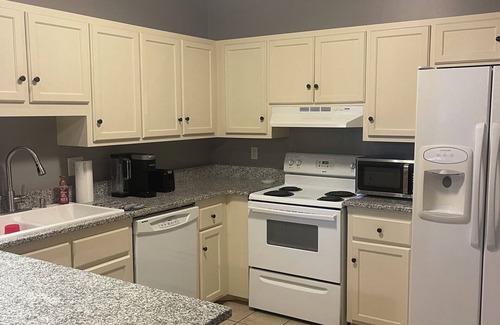 Oxford Condominio | Charming 3-bedroom condo in delightful Oxford with AC, WiFi - Football weekends