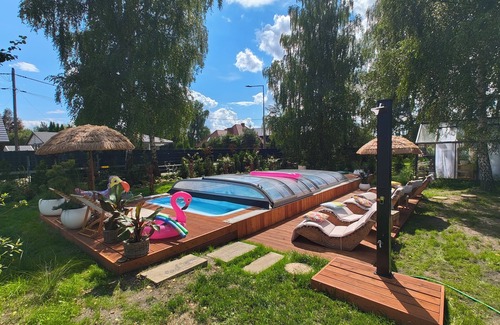 Chrzanow Cabaña | Charming 3-bedroom cottage in Chrzanów with AC, hot tube, heated pool and sauna