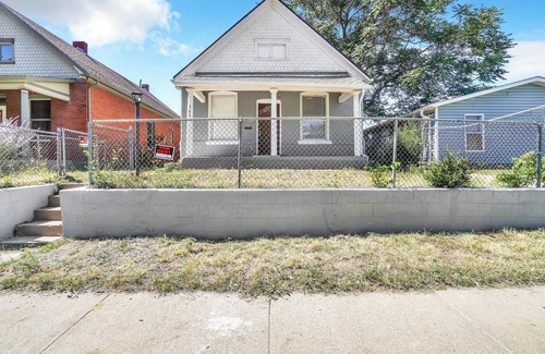 Sunnyside Cabaña | Charming 3-bedroom cottage right next to DOWNTOWN DENVER!
