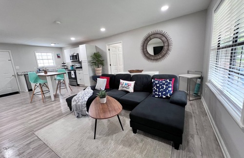 Oxford Cabaña | Charming 3-bedroom cottage - 5 minutes to Ole Miss!
