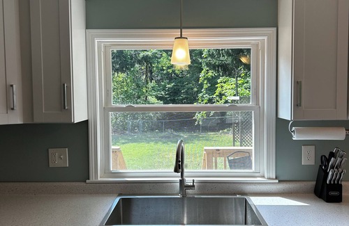 Corning Casa | Charming 3-bedroom entire house in gorgeous Corning with WiFi