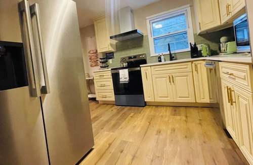 Princeton Casa | Charming 3-bedroom estate in Downtown Princeton with Free Parking