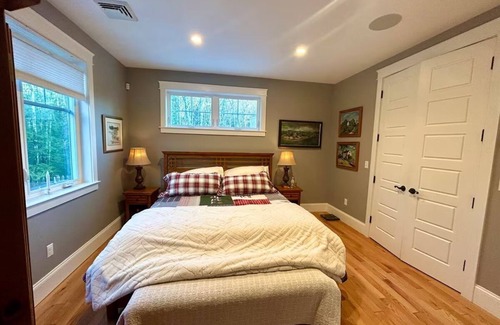 Ogunquit - Wells Otro | Charming 3-bedroom farmhouse 1 Mile From Ogunquit Downtown WiFi,AC-fitness room