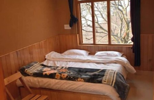 Naggar Otro | Charming 3-Bedroom Farmhouse in the Countryside