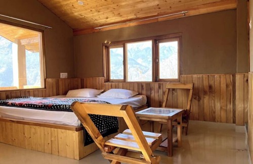 Naggar Otro | Charming 3-Bedroom Farmhouse in the Countryside