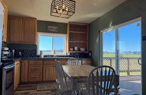 Astoria Casa | Charming 3-bedroom farmhouse in Astoria