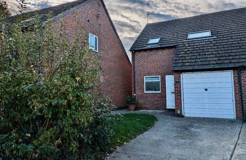 East Hagbourne Casa | Charming 3-Bedroom Retreat in Oxford