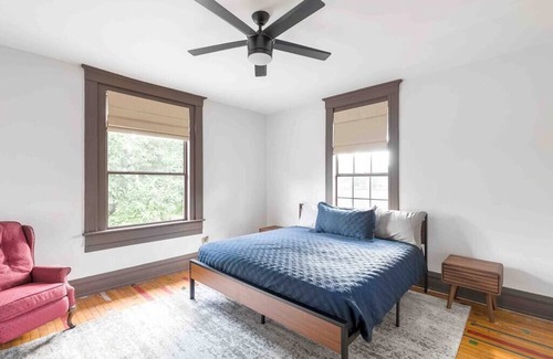 Norwood Casa | Charming 3 bedroom, Historic Norwood, near it ALL!