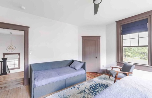 Norwood Casa | Charming 3 bedroom, Historic Norwood, near it ALL!